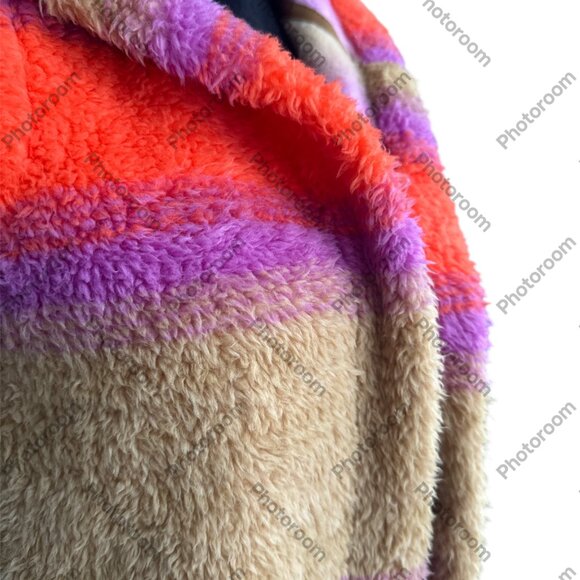 Koolaburra by Ugg XS Bold Striped. Open Teddy Bear Hooded Vest - Picture 4 of 5